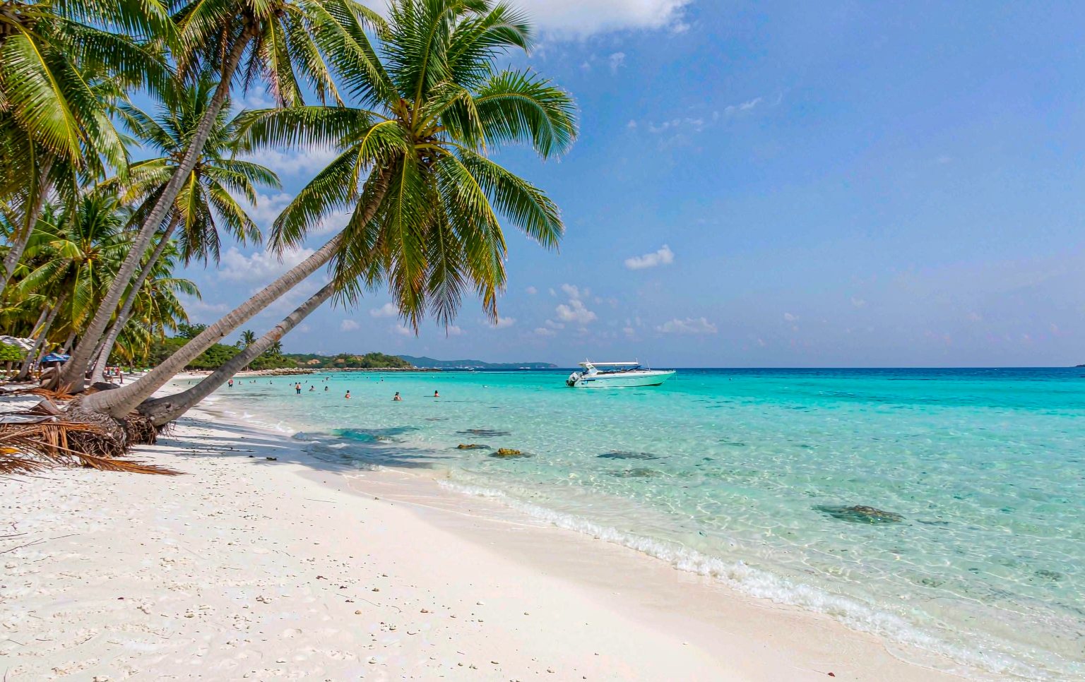 Koh Larn beach